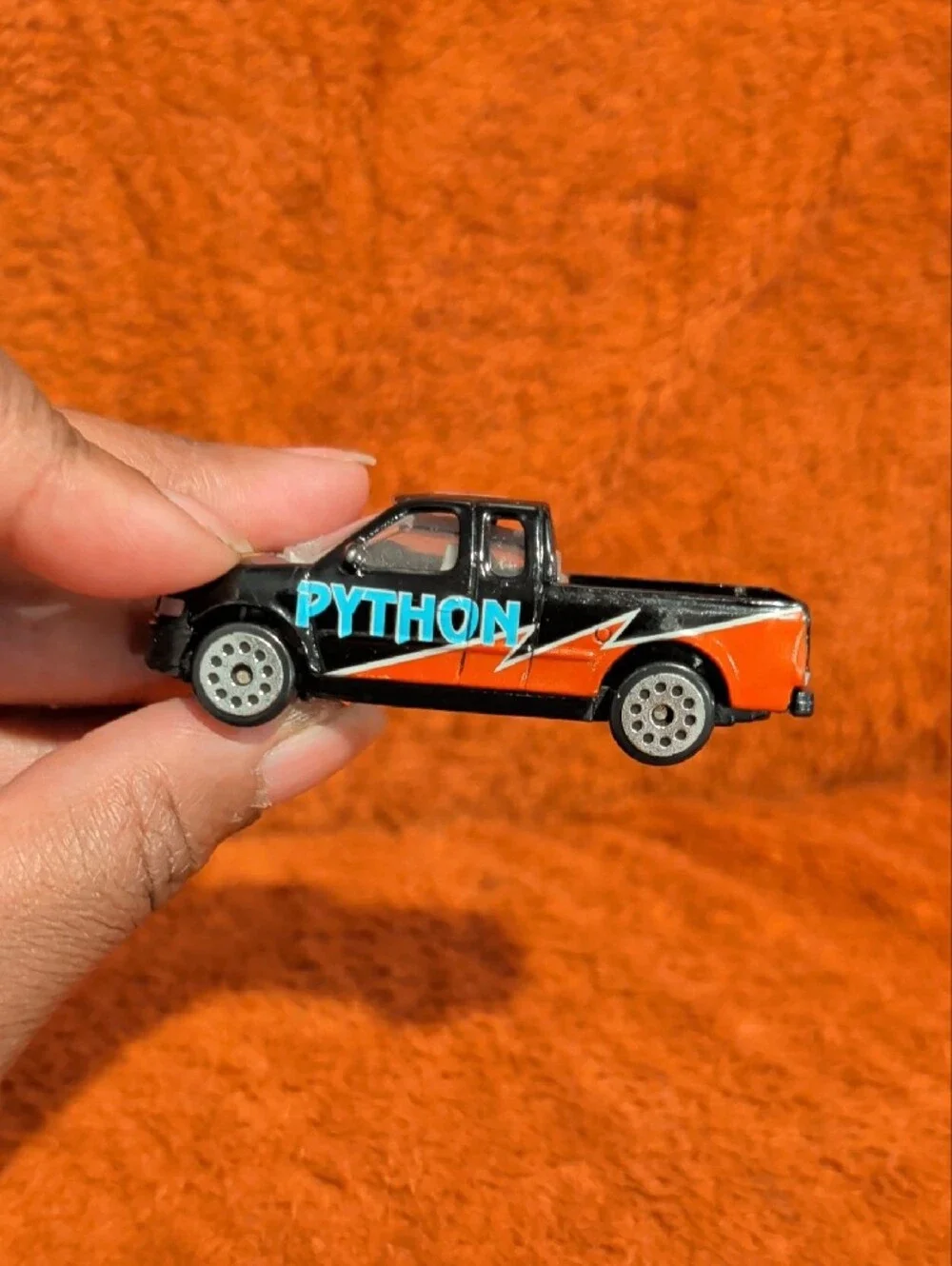 Golden Wheel Diecast Python 24 Pick-up Truck